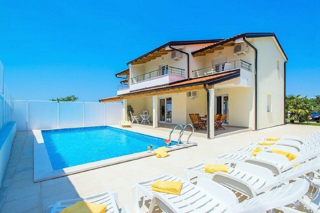 Villa Sanja Plovanija Exteriér fotografie